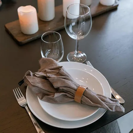 Brand New Pet Friendly With Parking Apartamento